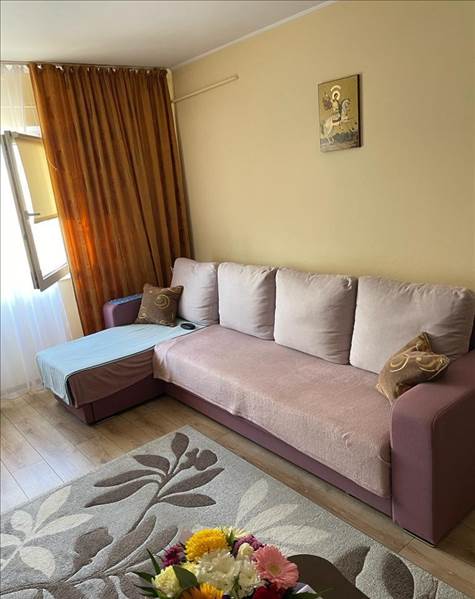 Vanzare apartament 2 camere decomandat Tractorul, Brasov