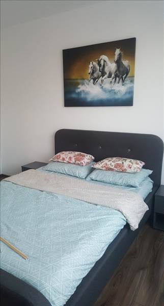 Vanzare apartament 2 camere etaj intermediar Grivitei, Brasov