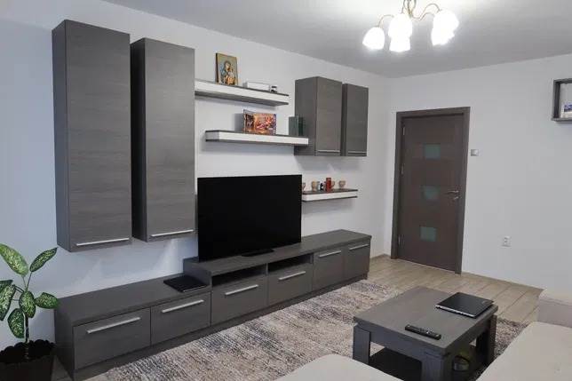 Vanzare apartament 3 camere decomandat Vlahuta, Brasov