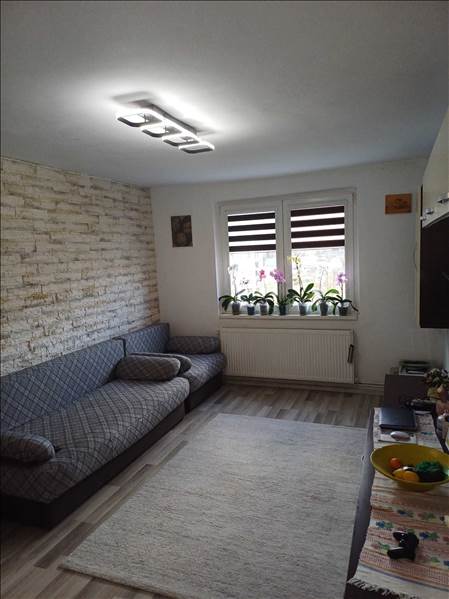 Vanzare apartament 3 camere etaj intermediar Noua, Brasov