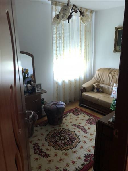 Apartament 3 camere decomandat etaj intermediar bloc stalp, Grivitei-Onix,Brasov