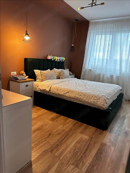 Vanzare apartament 2 camere decomandat bloc nou Tractorul, Brasov