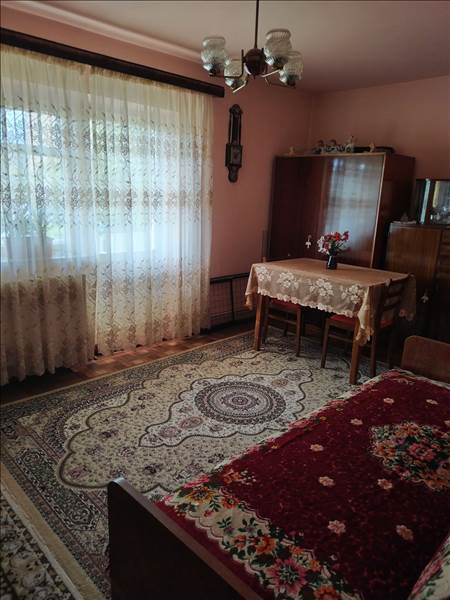 Vanzare apartament 3 camere decomandat etaj intermediar Craiter, Brasov