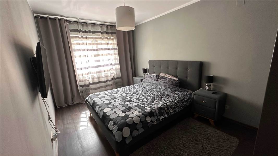 Vanzare apartament 4 camere decomandat Tractorul, Brasov