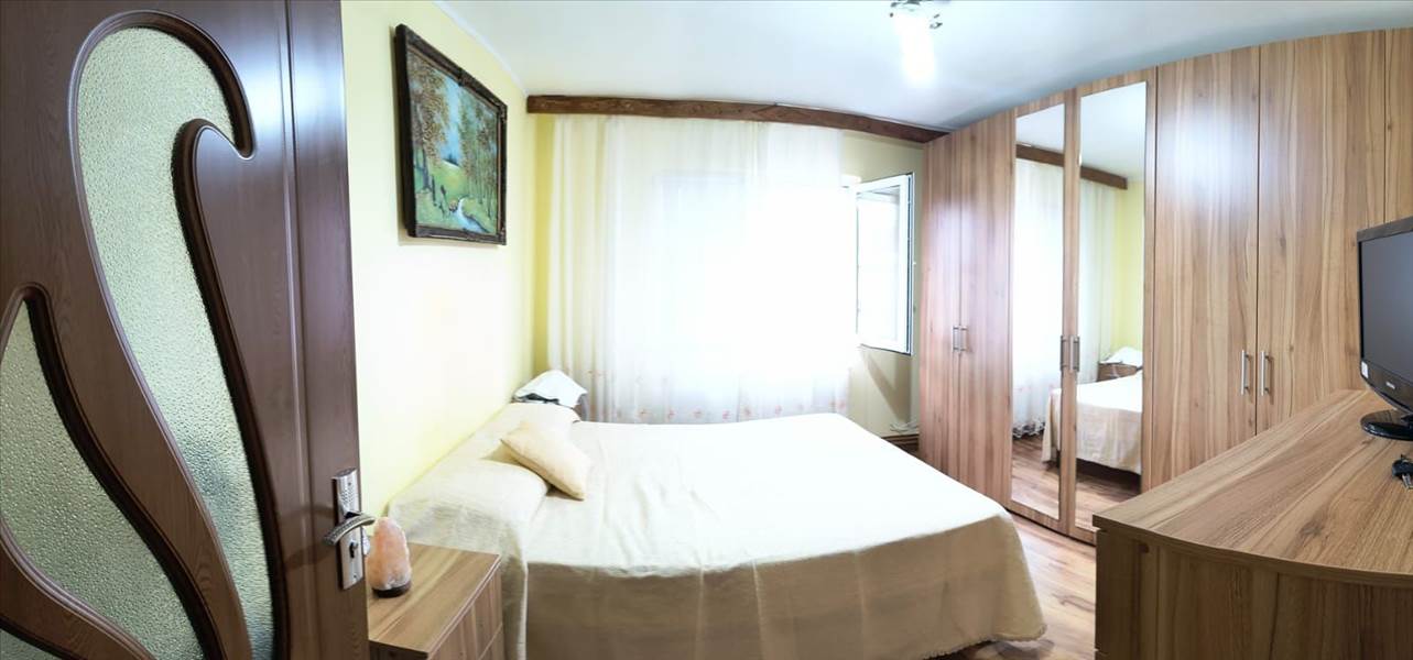 Vanzare apartament 2 camere decomandat Tractorul, Brasov