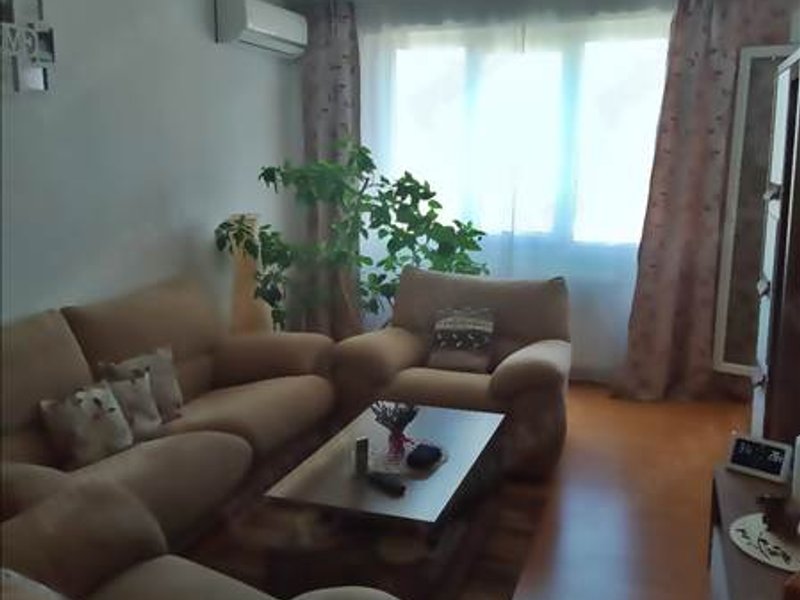 Vanzare apartament 3 camere decomandat Grivitei, Brasov