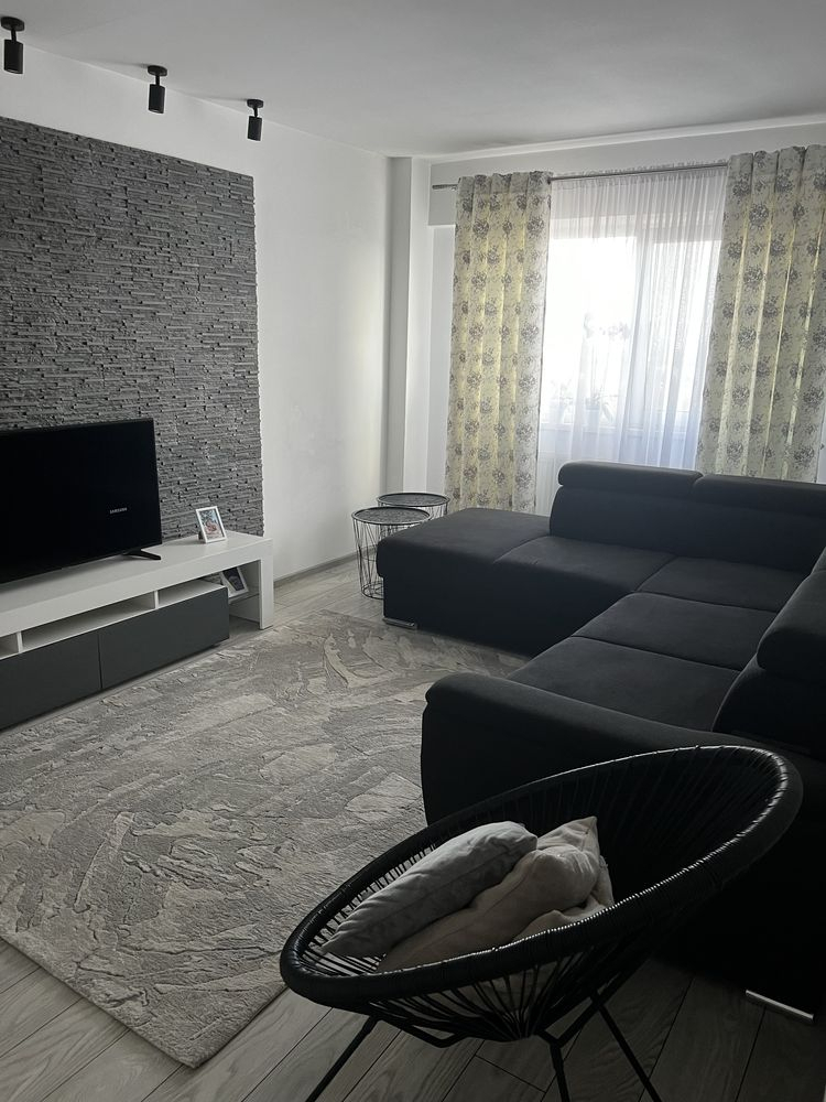 Apartament 3 camere Calea Bucuresti