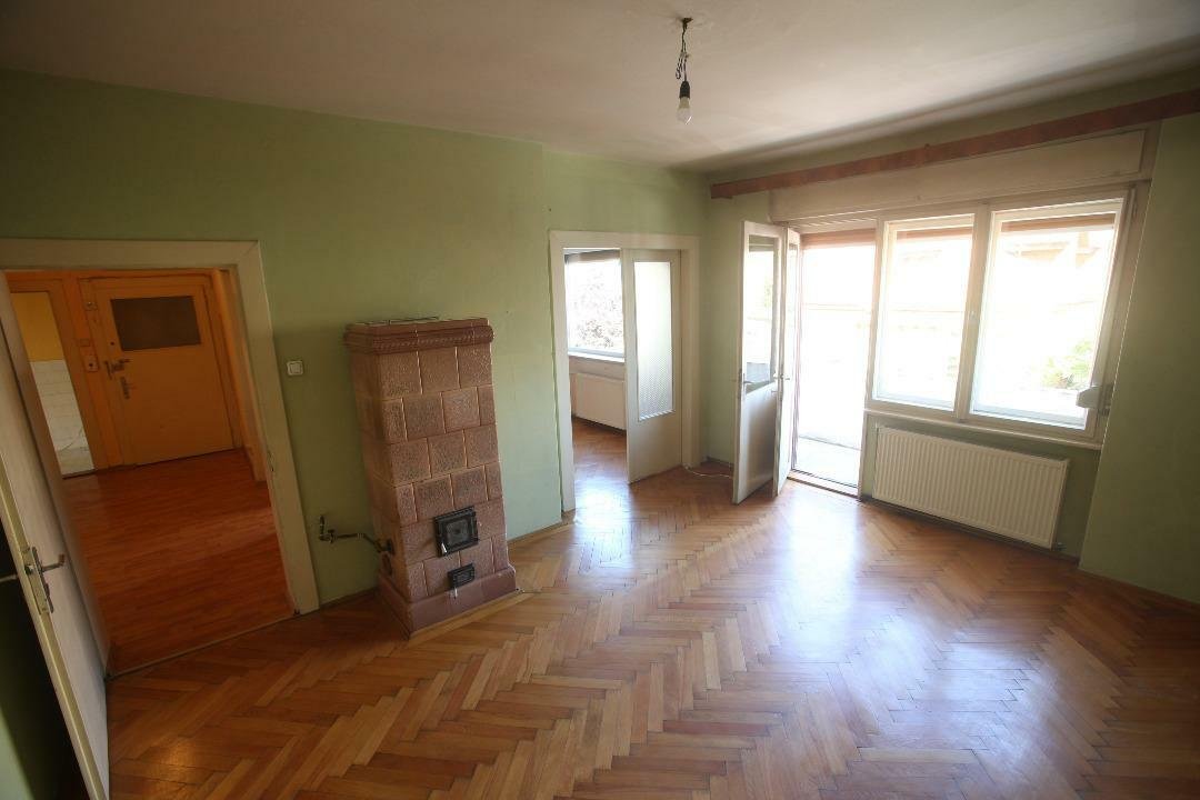 Apartament 3 camere decomandat etajul 1 Centrul Civic