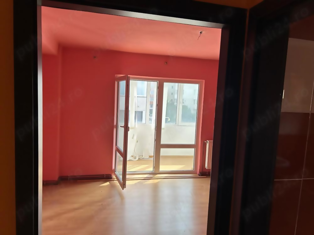 Apartament 3 camere decomandat zona Noua