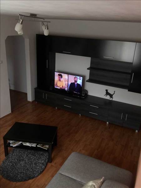 Vanzare apartament 2 camere etaj intermediar Gemenii, Brasov