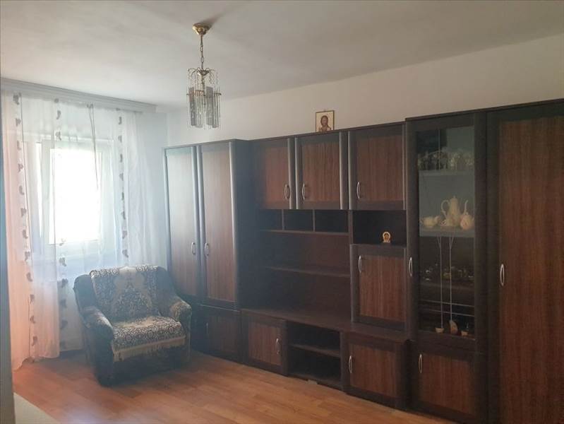 Vanzare apartament 2 camere decomandat Bartolomeu, Brasov