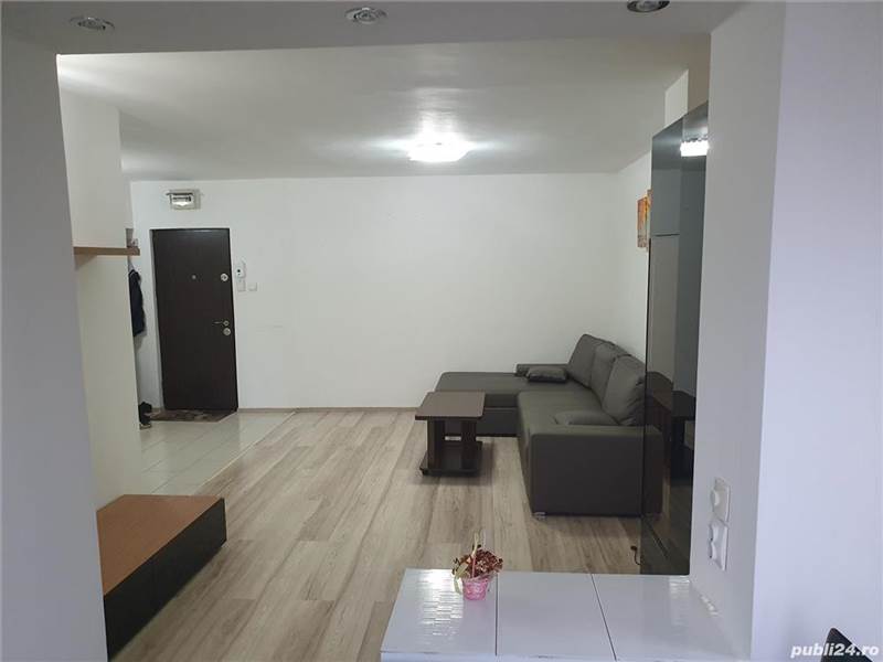 Vanzare apartament 3 camere etaj intermediar Grivitei, Brasov