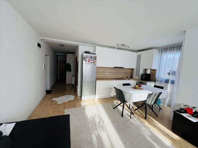 Vanzare apartament 3 camere decomandat bloc nou Tractorul, Brasov