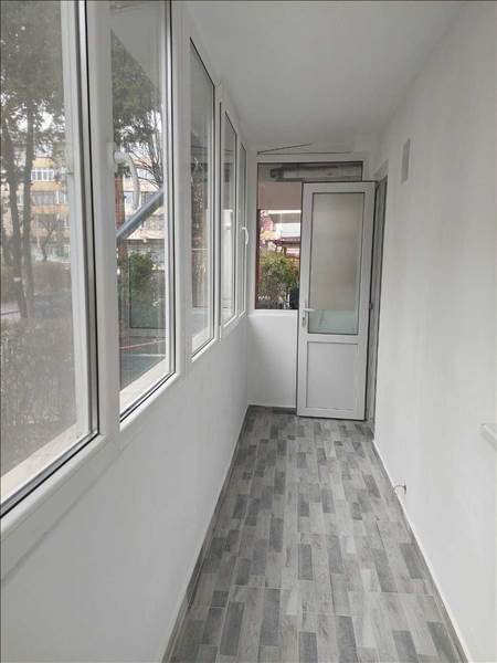 Vanzare apartament 2 camere Tractorul, Brasov