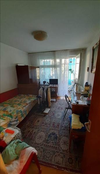 Apartament 3 camere, 2 balcoane, etaj intermediar Centrul Civic, Brasov