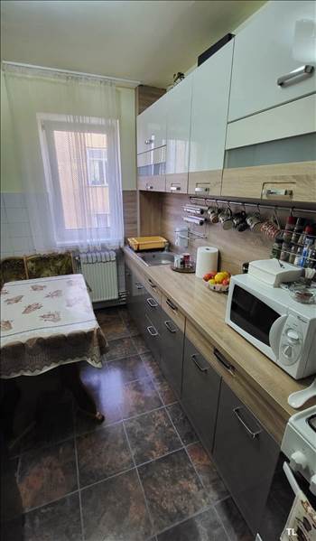 Vanzare apartament 3 camere etaj intermediar Noua, Brasov