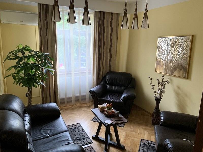 Vanzare apartament 2 camere decomandat zona Judetean, Brasov