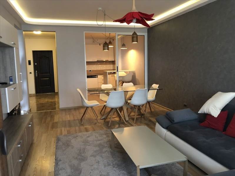 Vanzare apartament 2 camere decomandat bloc nou Tractorul, Brasov