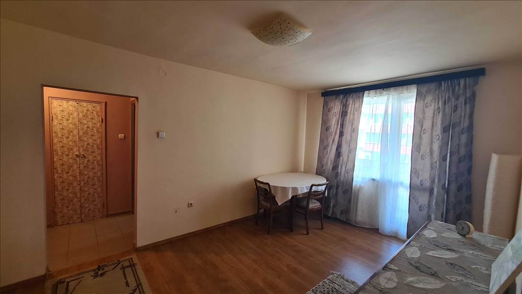 Apartament 2 camere etaj intermediar Harmanului , Brasov