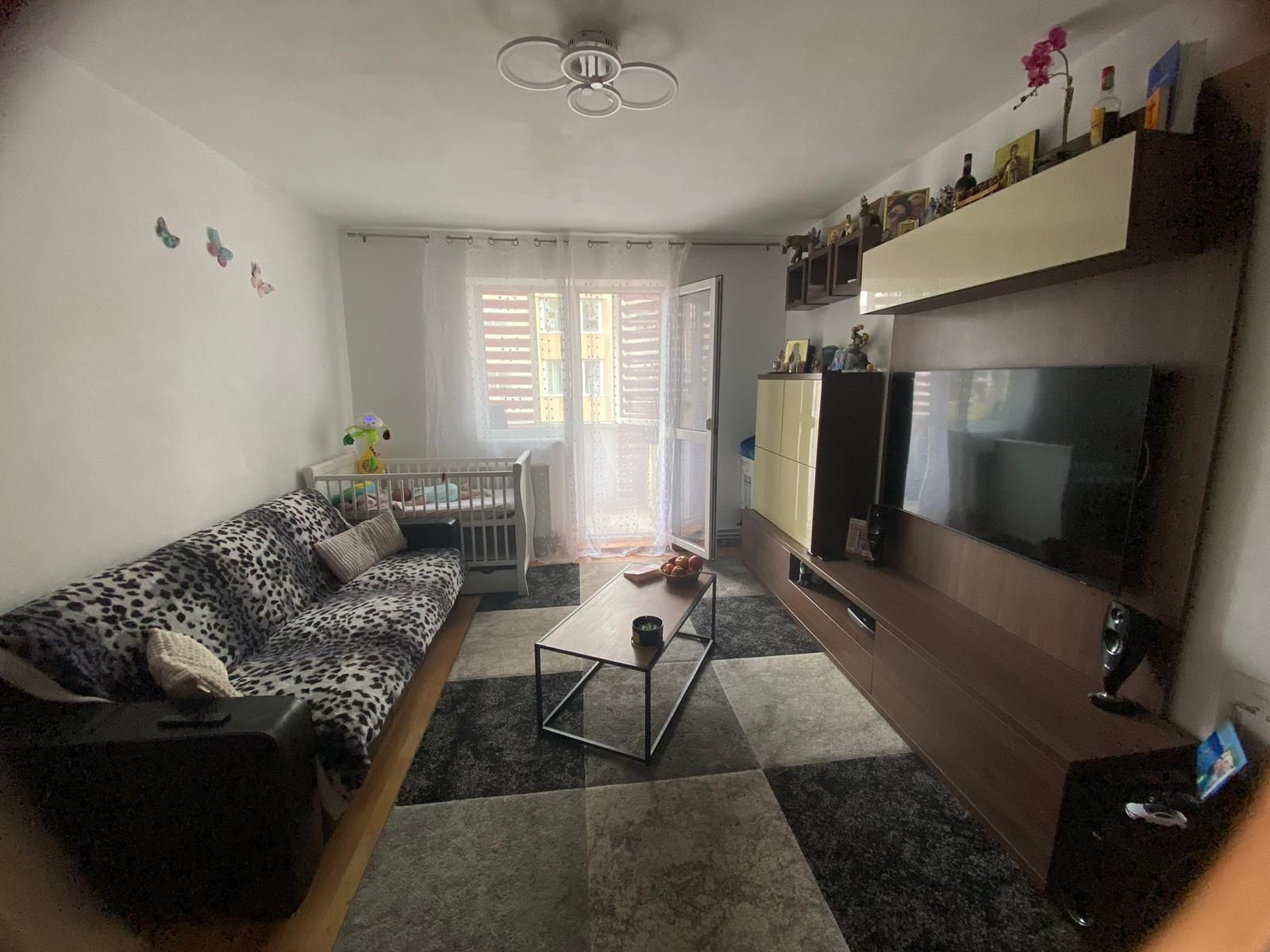 Apartament 3 camere decomandat etaj intermediar Astra-Carpatilor