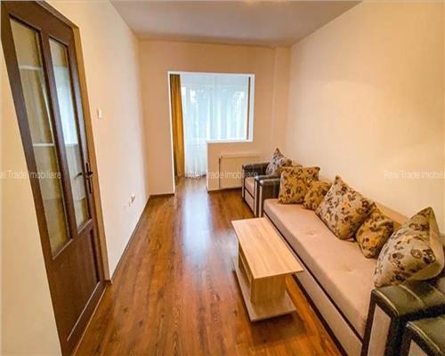 Apartament 2 camere decomandat etaj intermediar Centrul Civic, Brasov