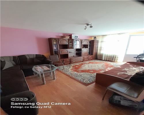 Apartament 4 camere decomandat Tractorul