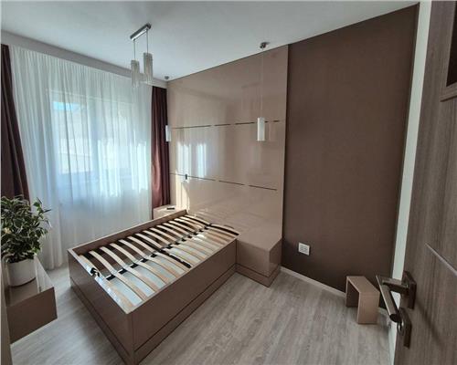 Apartament 4 camere Centrul Civic