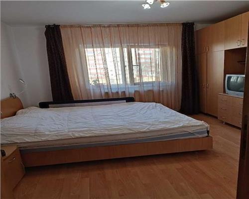 Apartament 3 camere decomandat, etajul 2 Judetean-Carpatilor